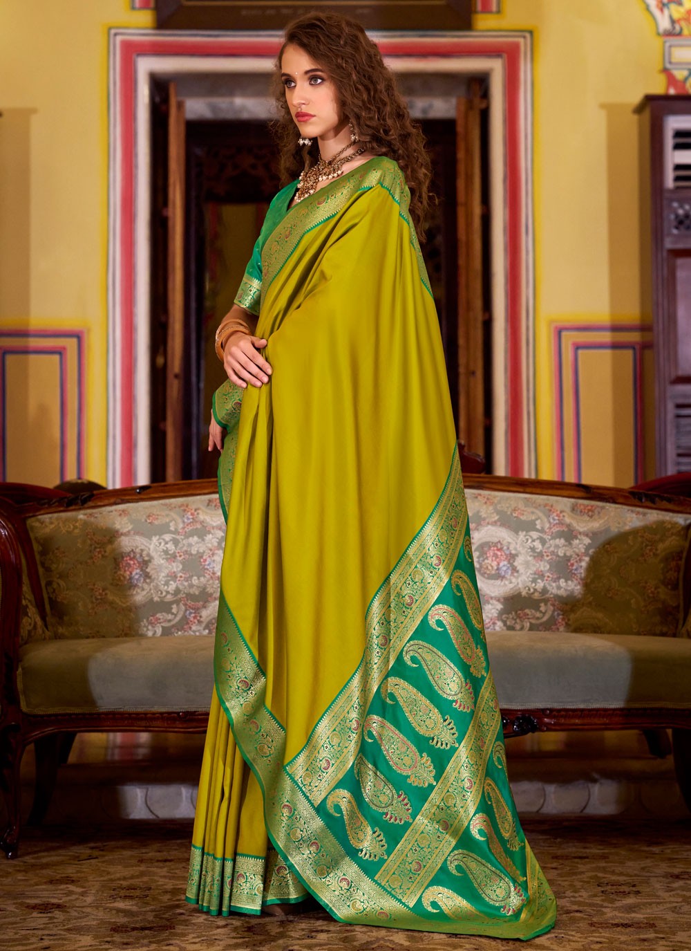 Green Silk Contemporary Saree Weaving Zari S19089