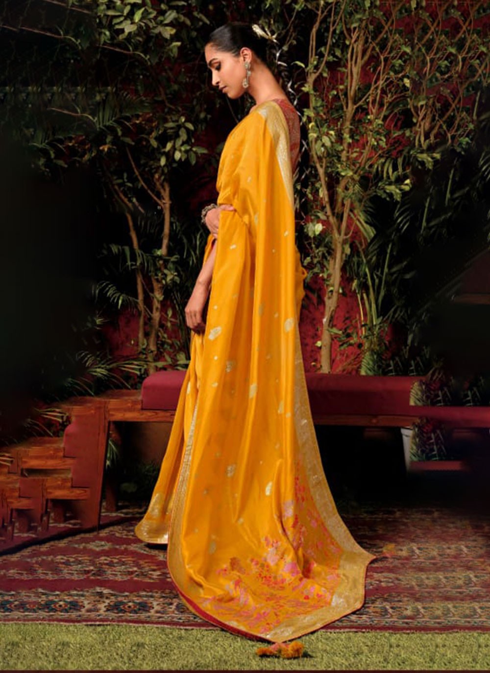 Classic Weaving Zari Silk, Viscose Saree - S4970