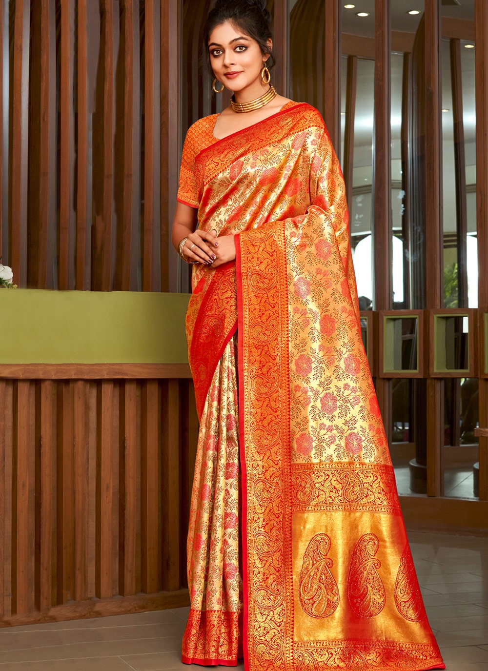 Traditional Weaving Zari Silk Saree - S6830