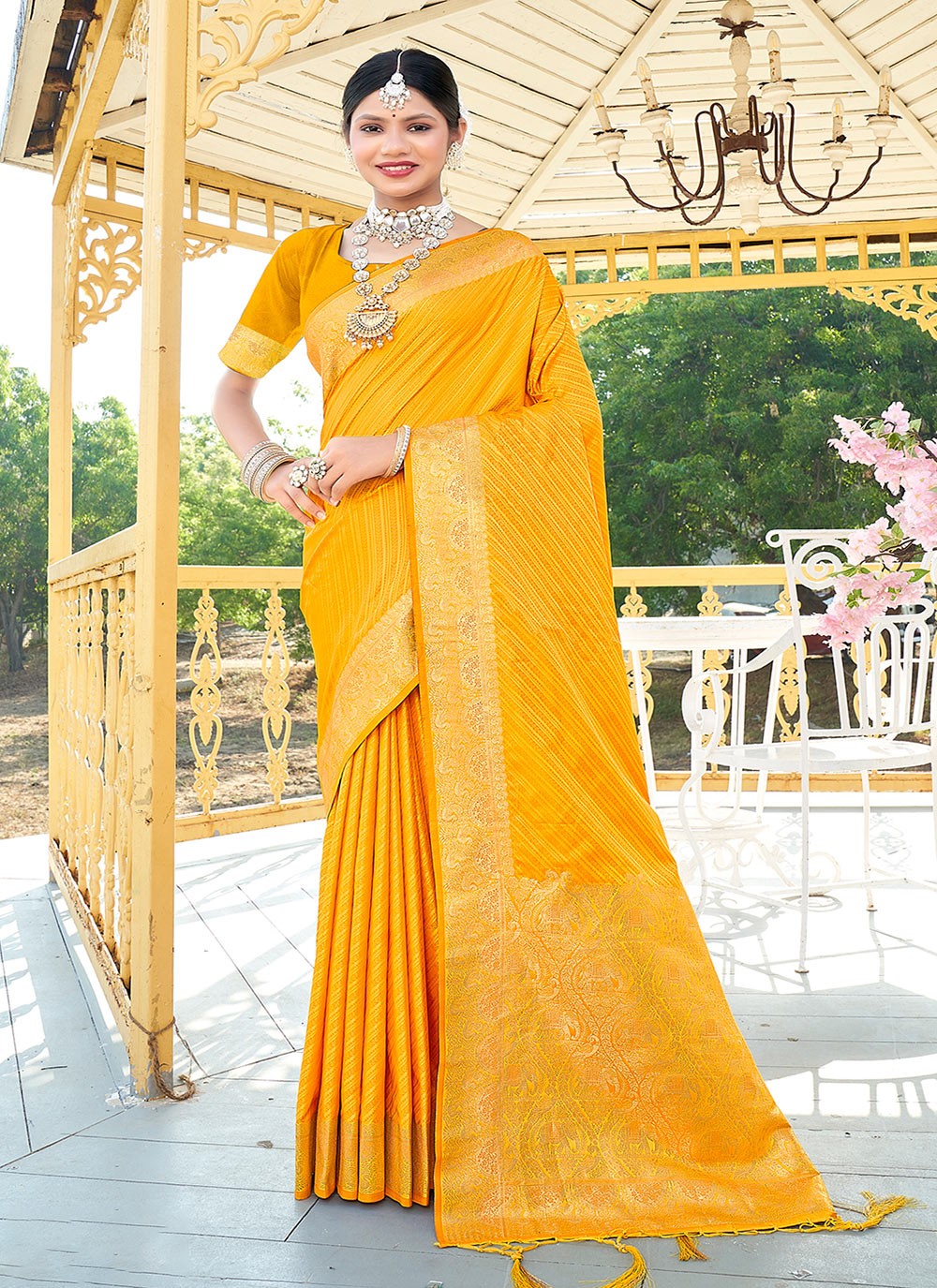Traditional Weaving Zari Silk Saree - S6658