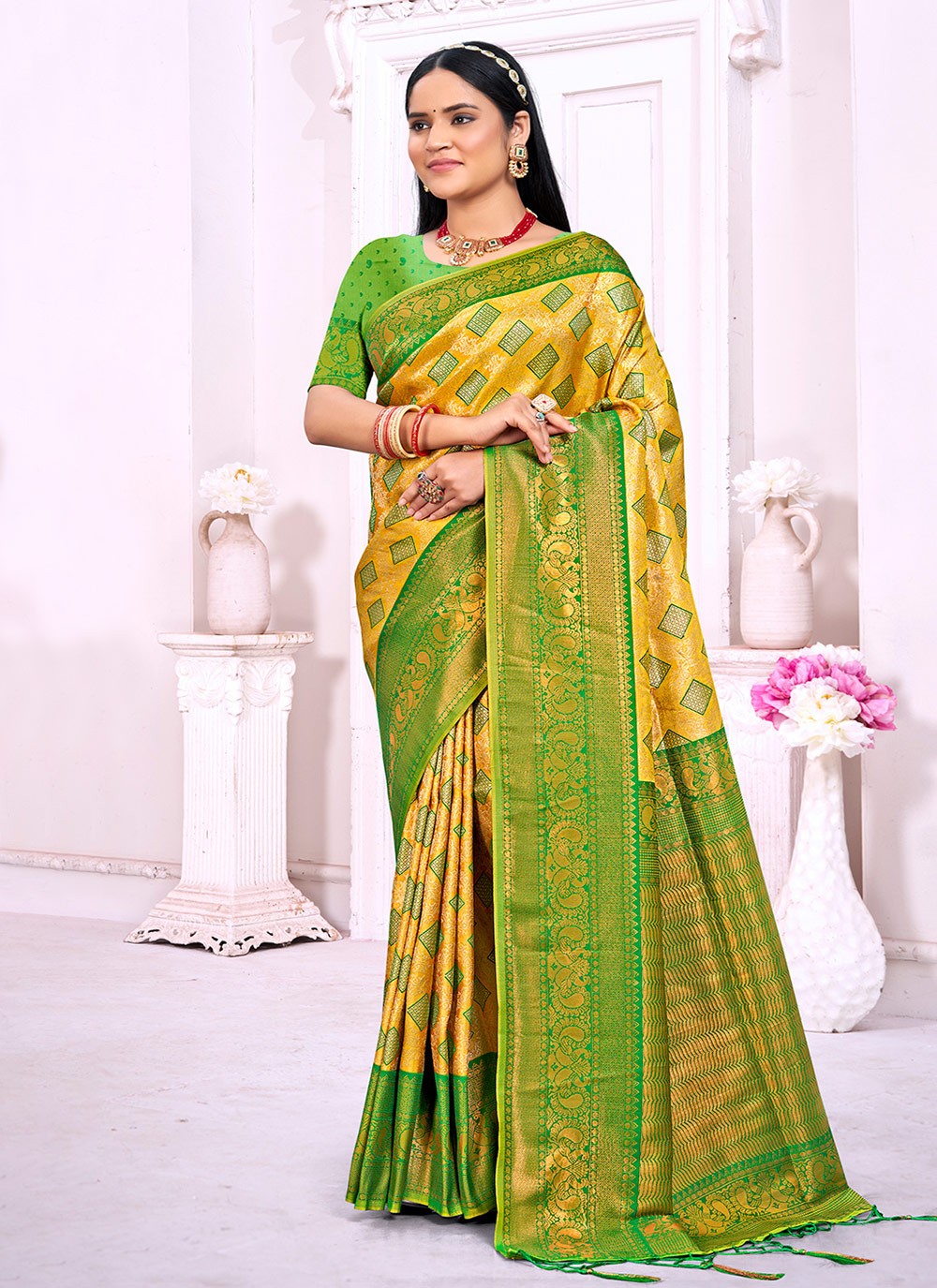 Classic Weaving Zari Silk Saree - S6824
