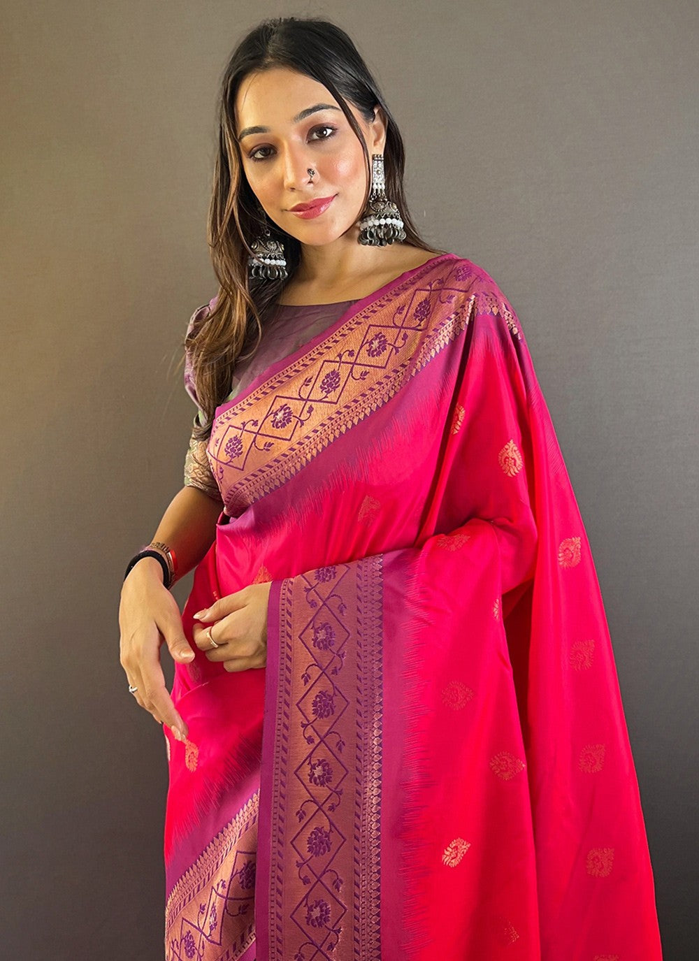 Classic Weaving Zari Silk Saree - S8381