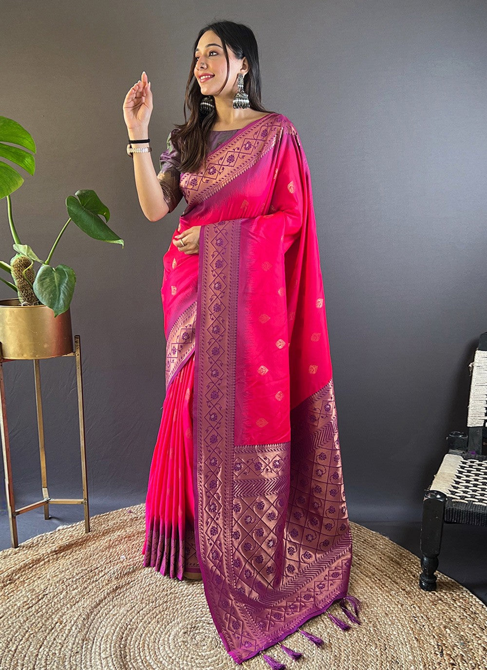 Classic Weaving Zari Silk Saree - S8381