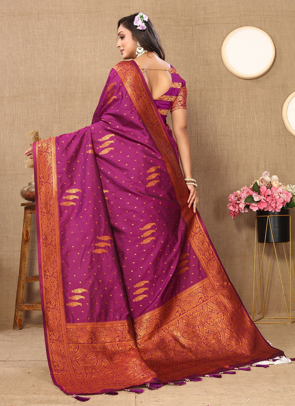 Classic Weaving Zari Silk Saree - S5472