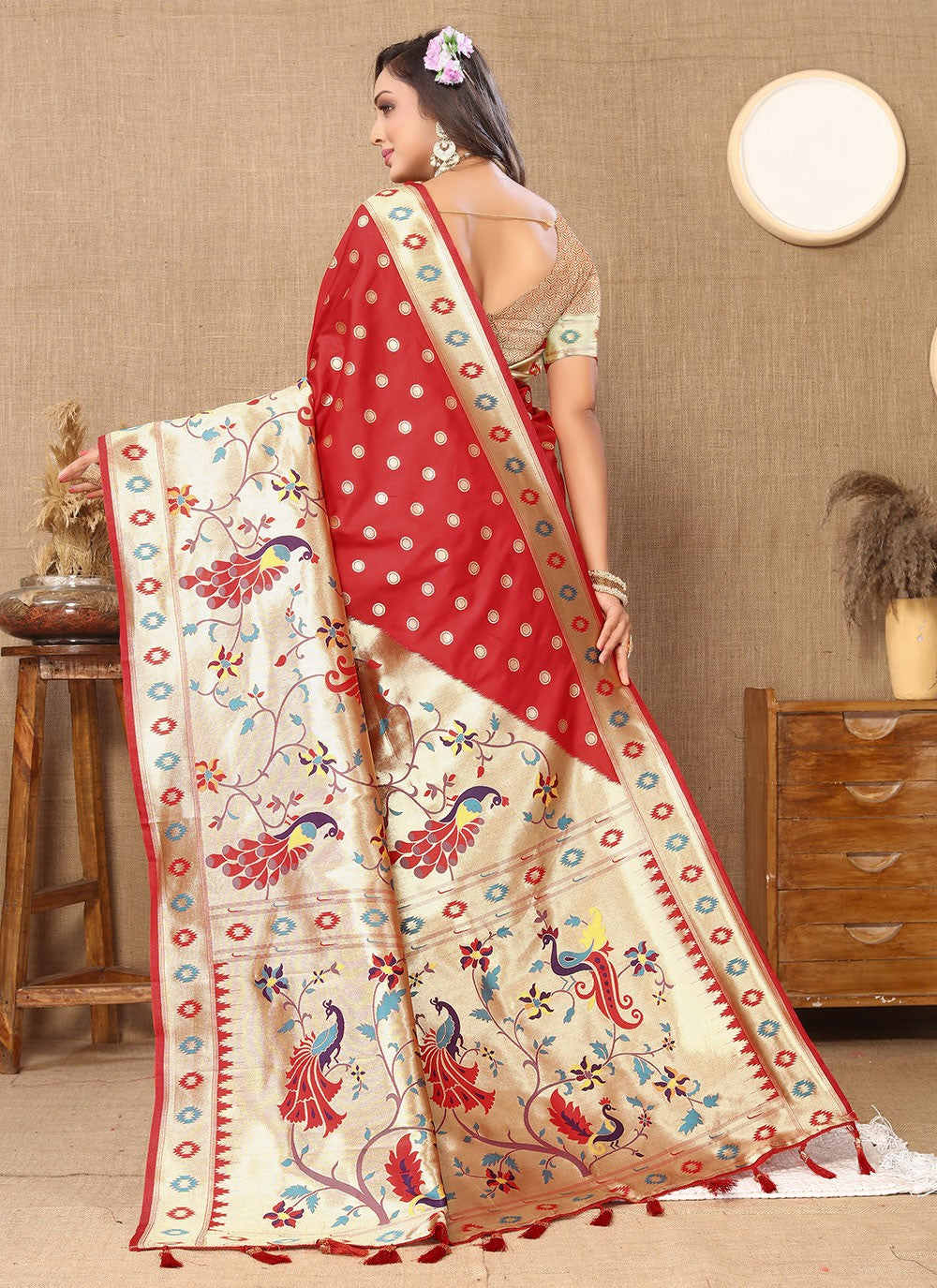 Classic Weaving Zari Silk Saree - S5622