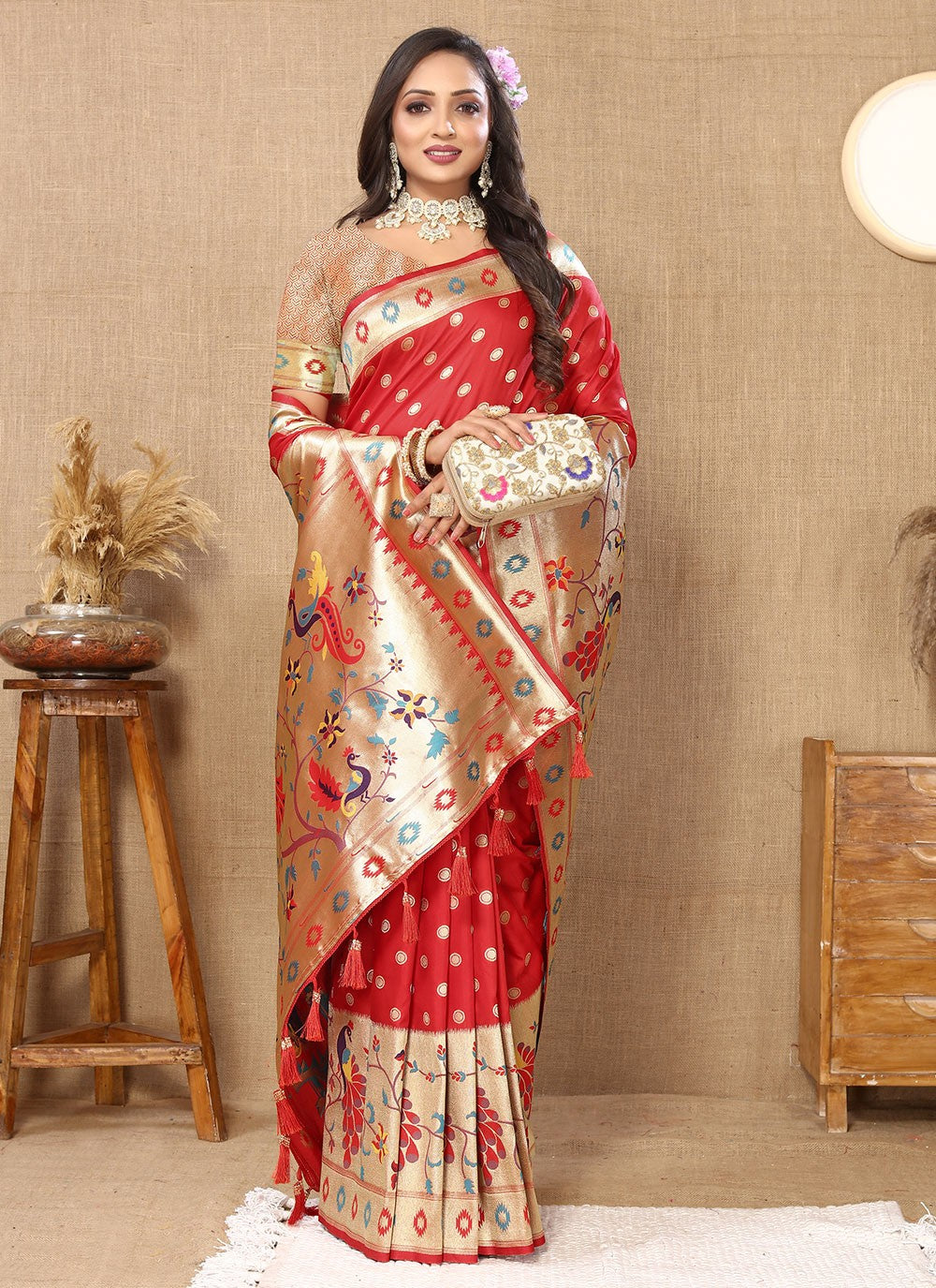 Classic Weaving Zari Silk Saree - S5622