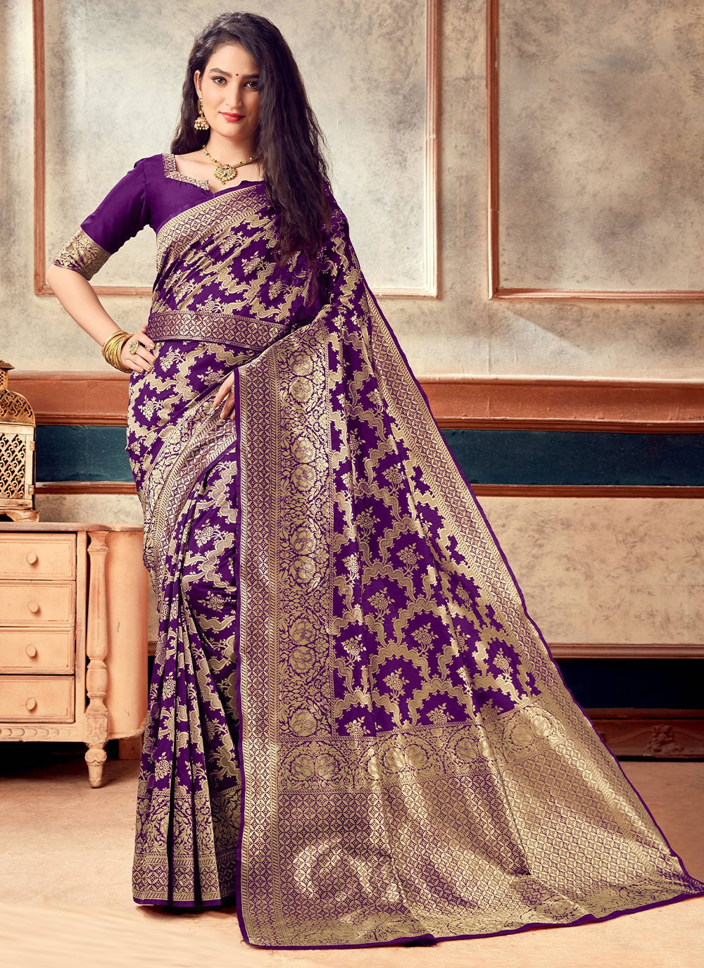 Trendy Weaving Zari Silk Saree - S2814
