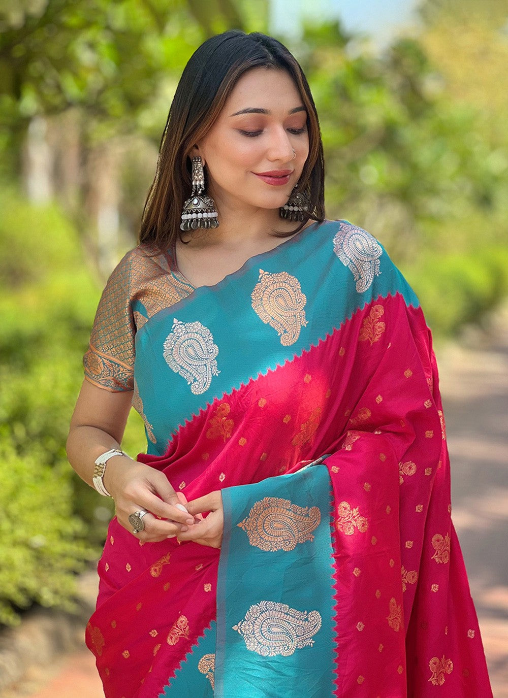 Classic Saree Woven Pink Silk Saree S12598