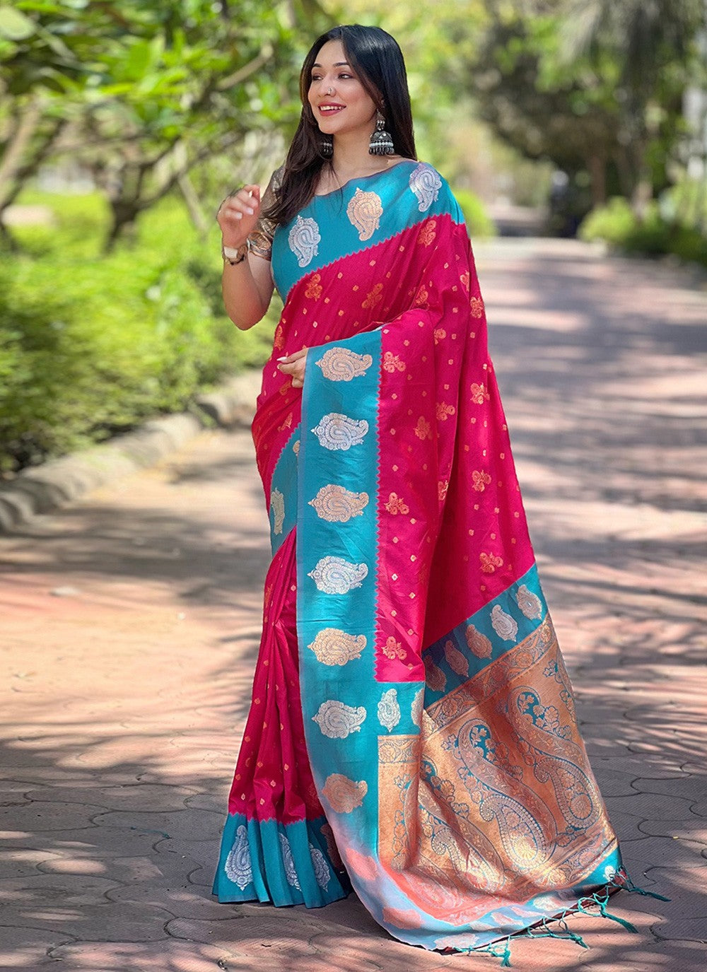 Classic Saree Woven Pink Silk S12598