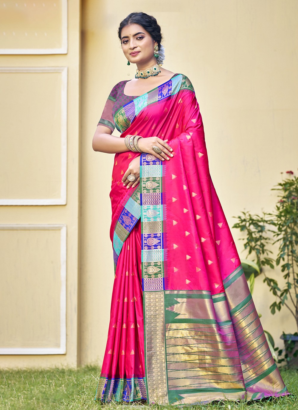 Classic Woven Silk Cream Saree - S11451