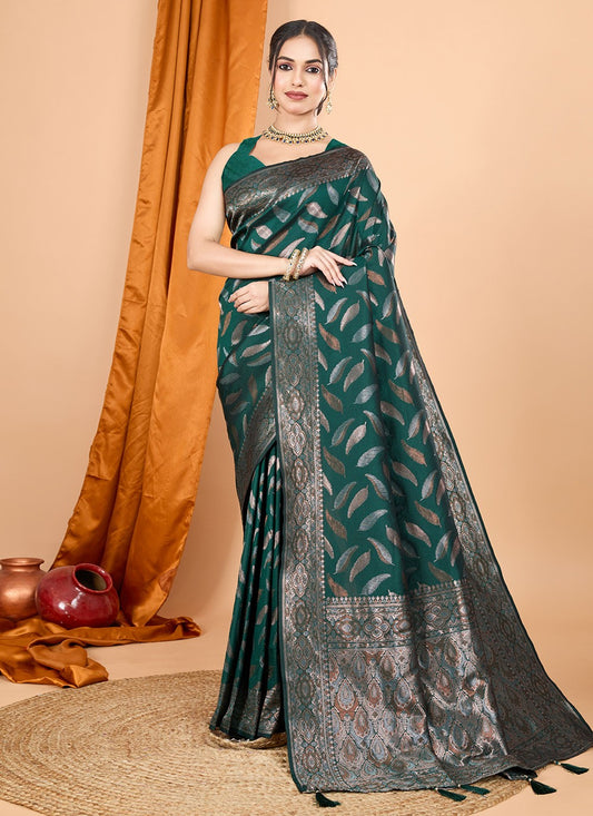 Woven Silk Green Contemporary Saree S15096