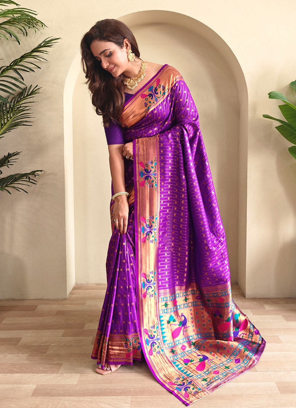 Purple Silk Contemporary Saree Woven S16437