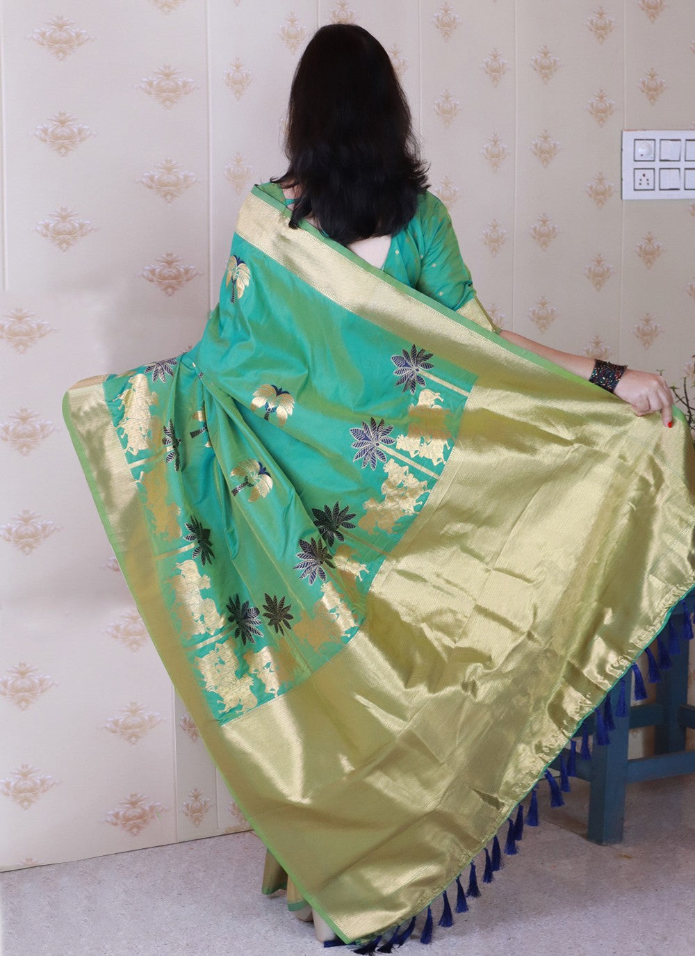 Sea Green Silk Classic Saree Meenakari, Woven S19471