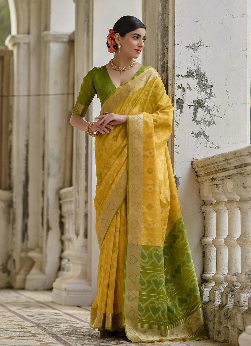 Classic Saree Woven Yellow Silk Saree S13708
