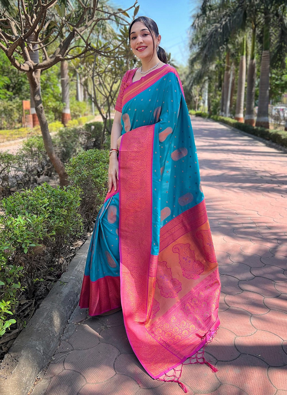 Classic Woven Silk Saree - S8093