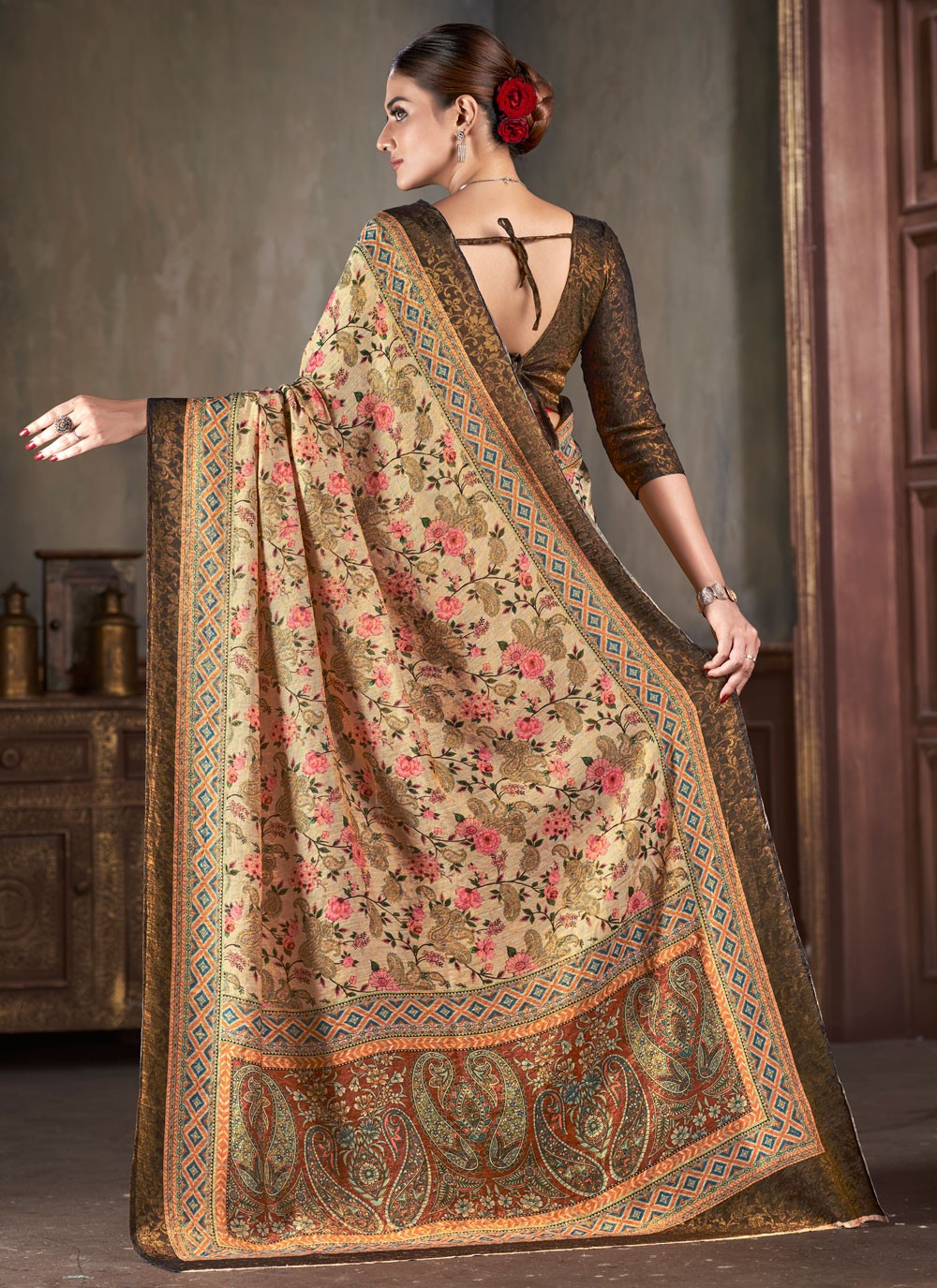 Classic Jacquard Work Silk Saree - S7402