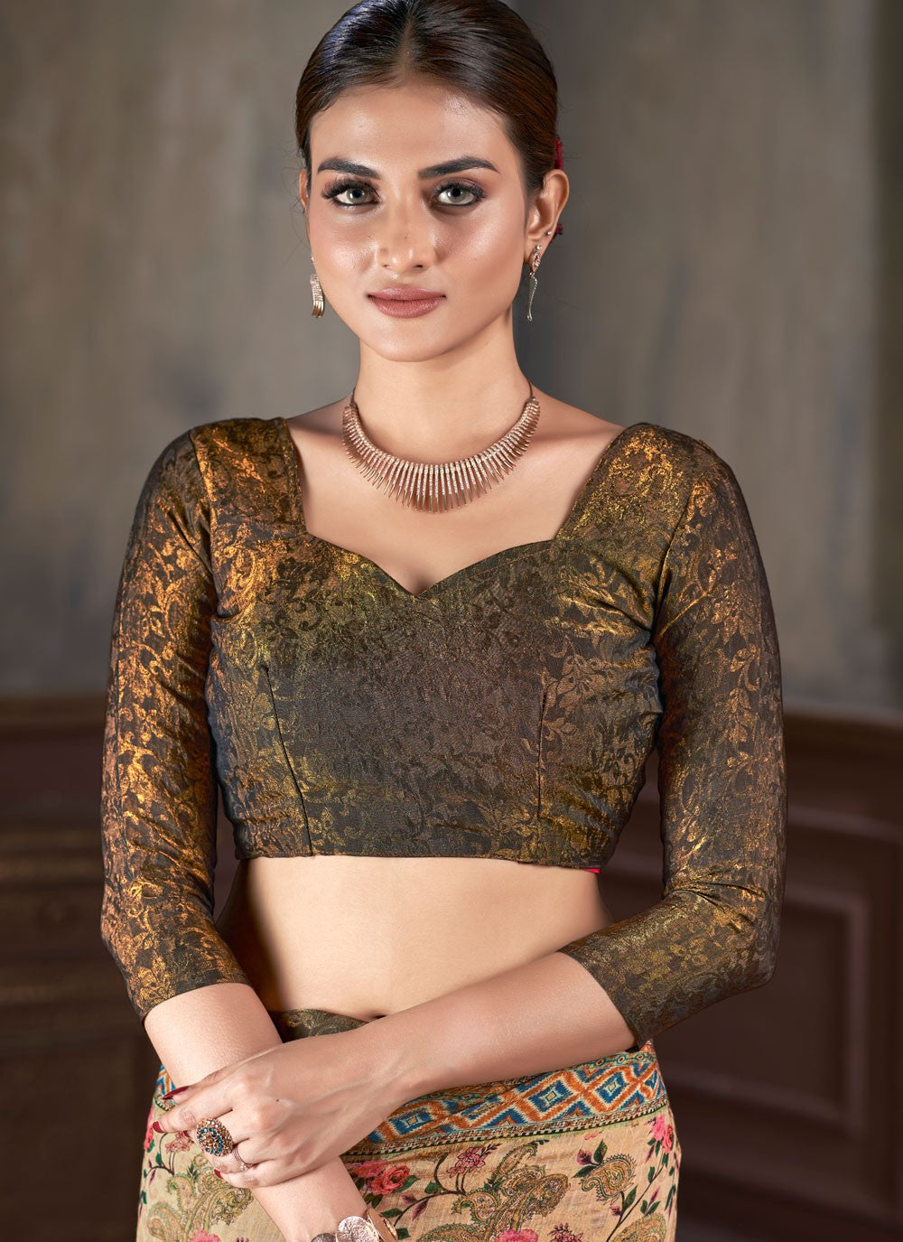 Classic Jacquard Work Silk Saree - S7402