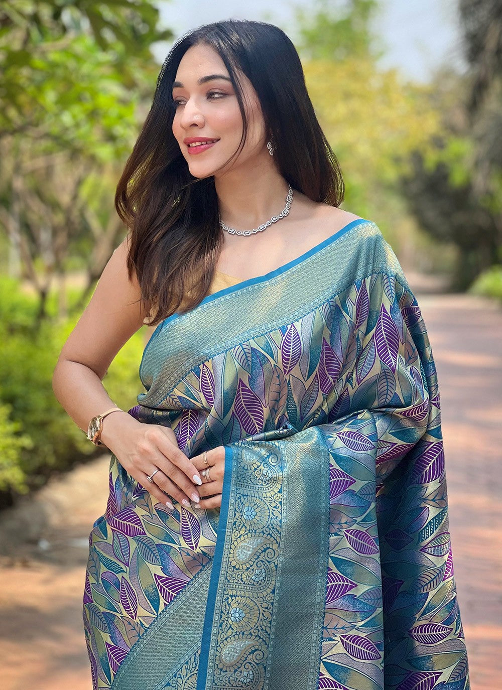 Traditional Weaving Zari Silk Saree - S6365