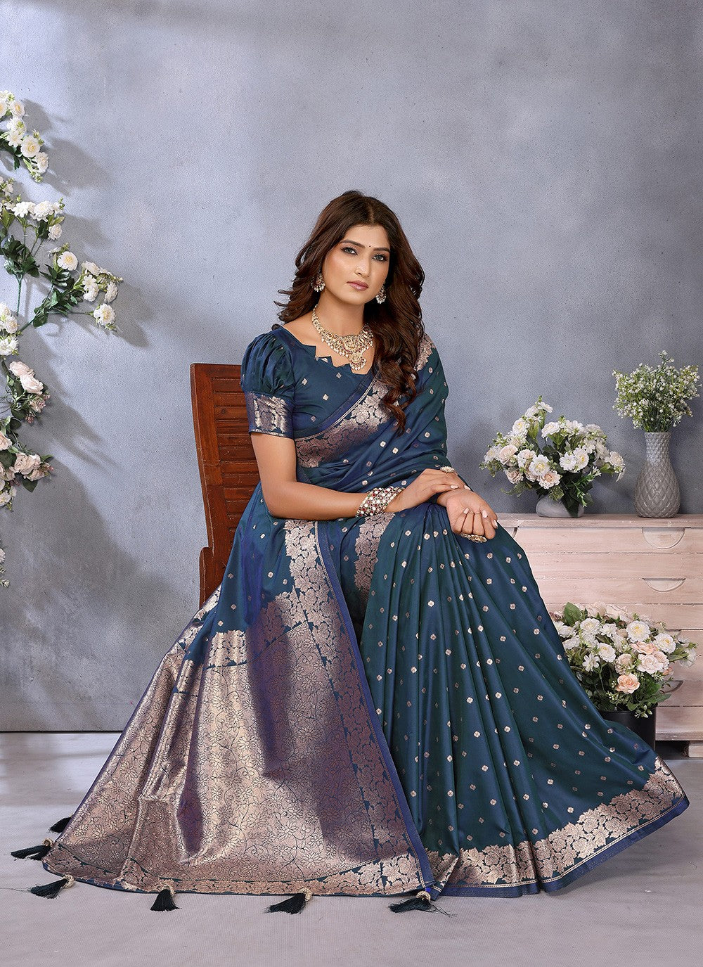 Teal Banarasi Silk Contemporary Saree Jacquard Work, Weaving Zari S16918