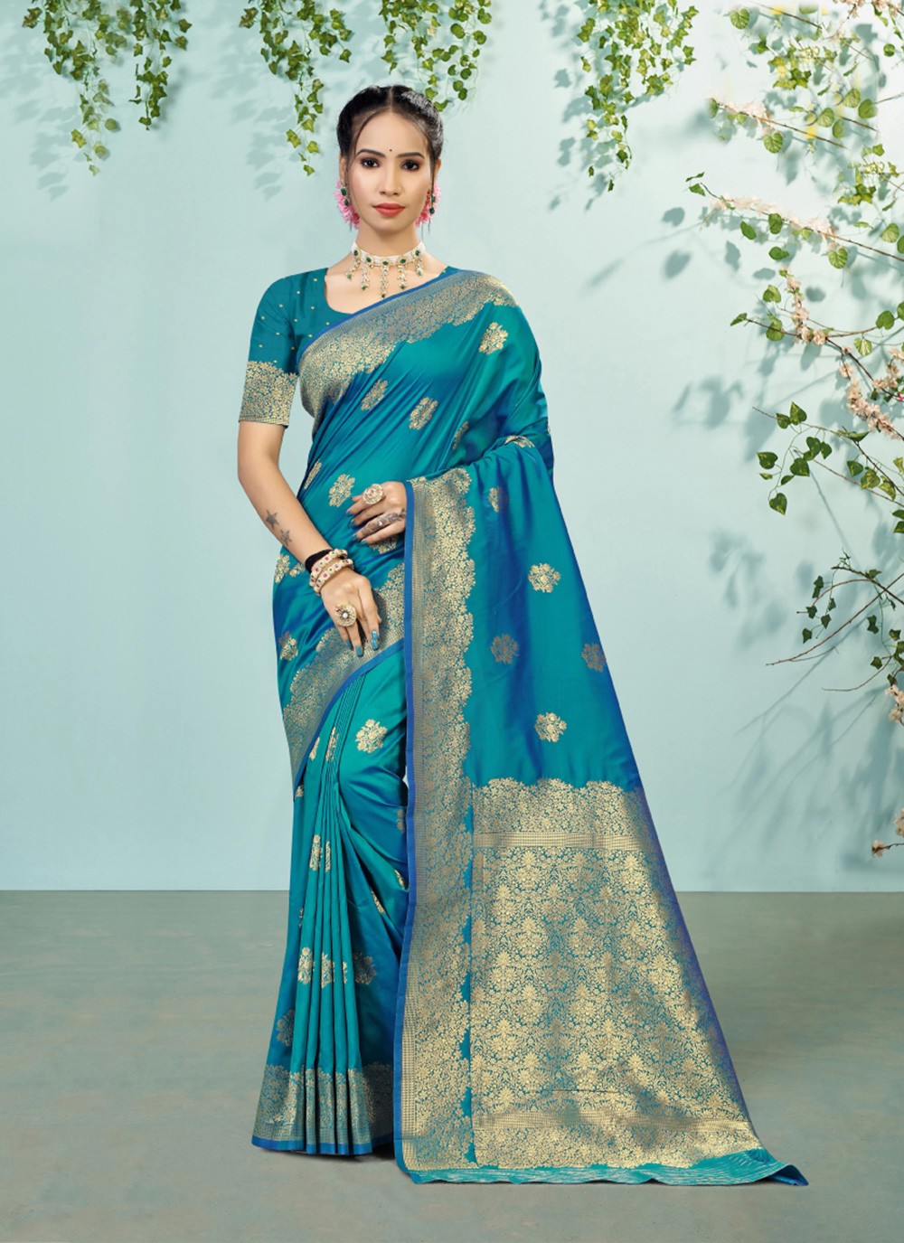 Classic Woven Silk Saree - S7371