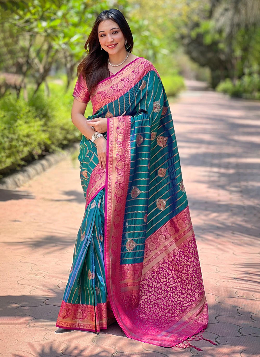 Traditional Weaving Zari Silk Saree - S8375