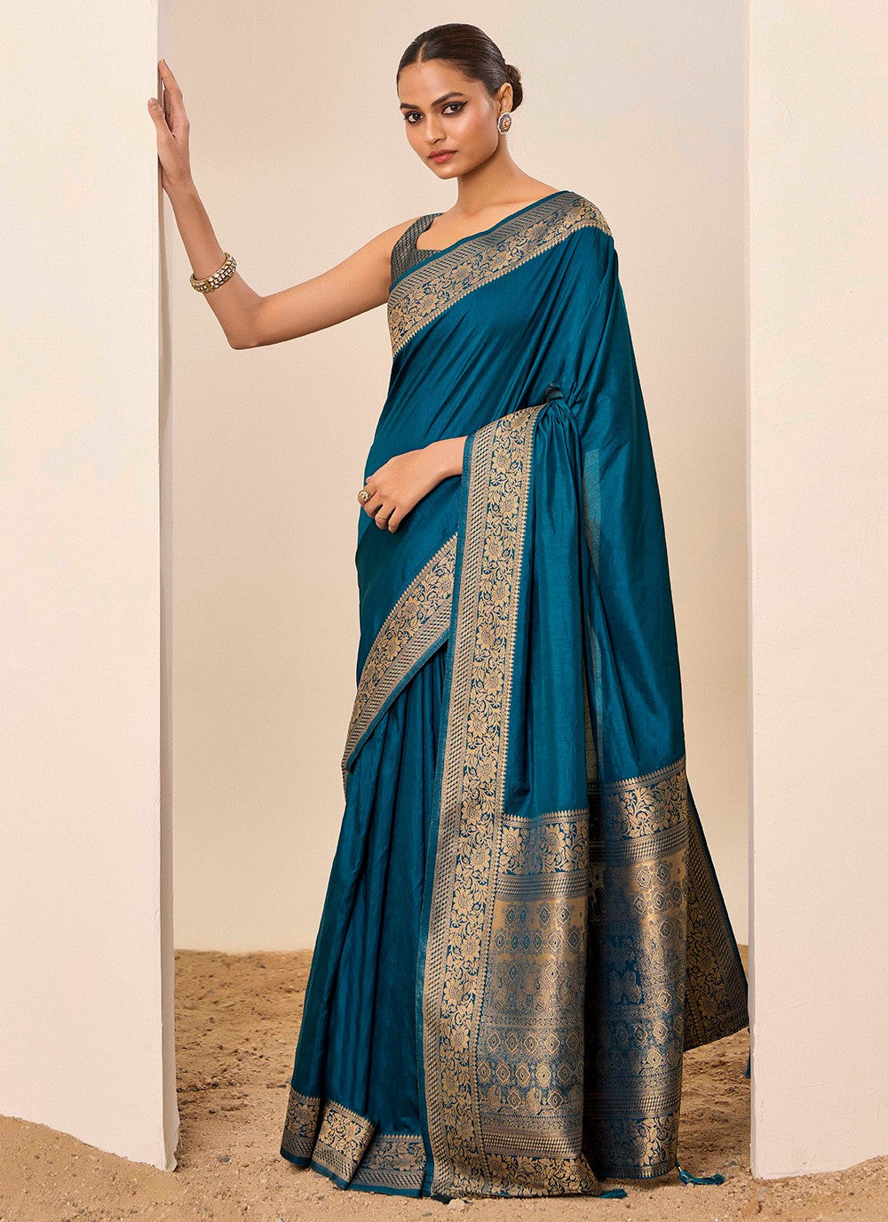 Teal Silk Contemporary Saree Woven S16637