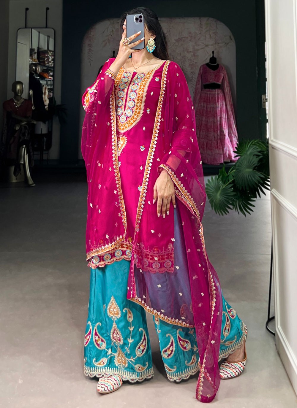Palazzo Suit Embroidered Magenta Silk T5099