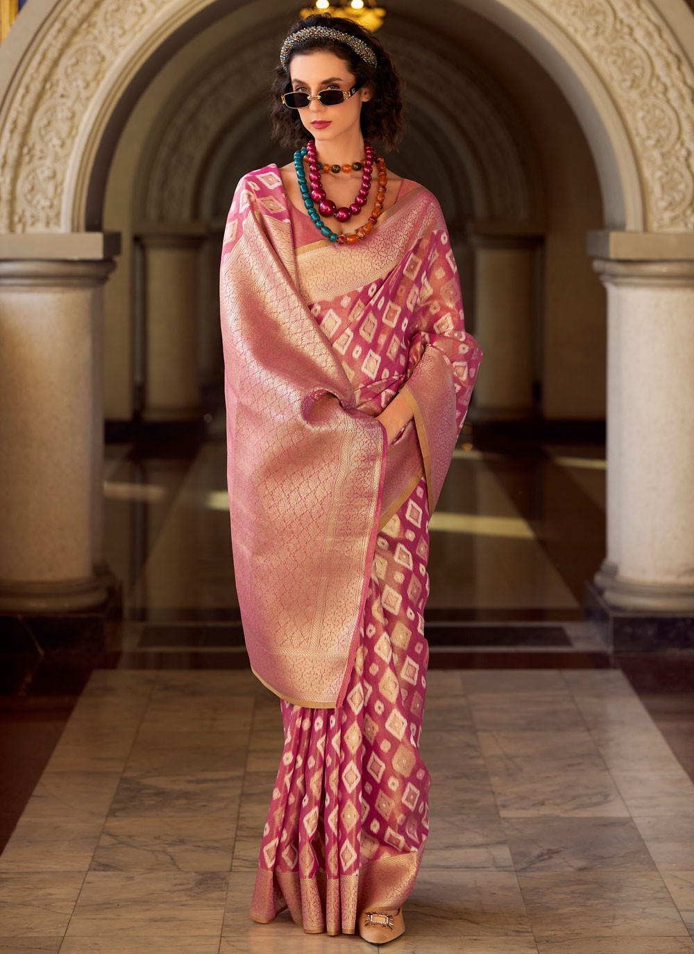 Contemporary Weaving Zari Magenta, Pink Silk Saree S13603