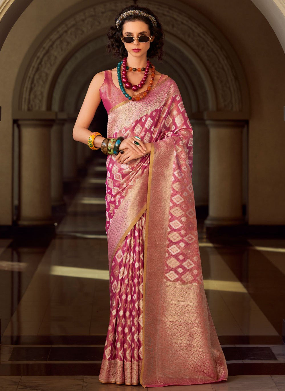 Contemporary Weaving Zari Magenta, Pink Silk Saree S13603
