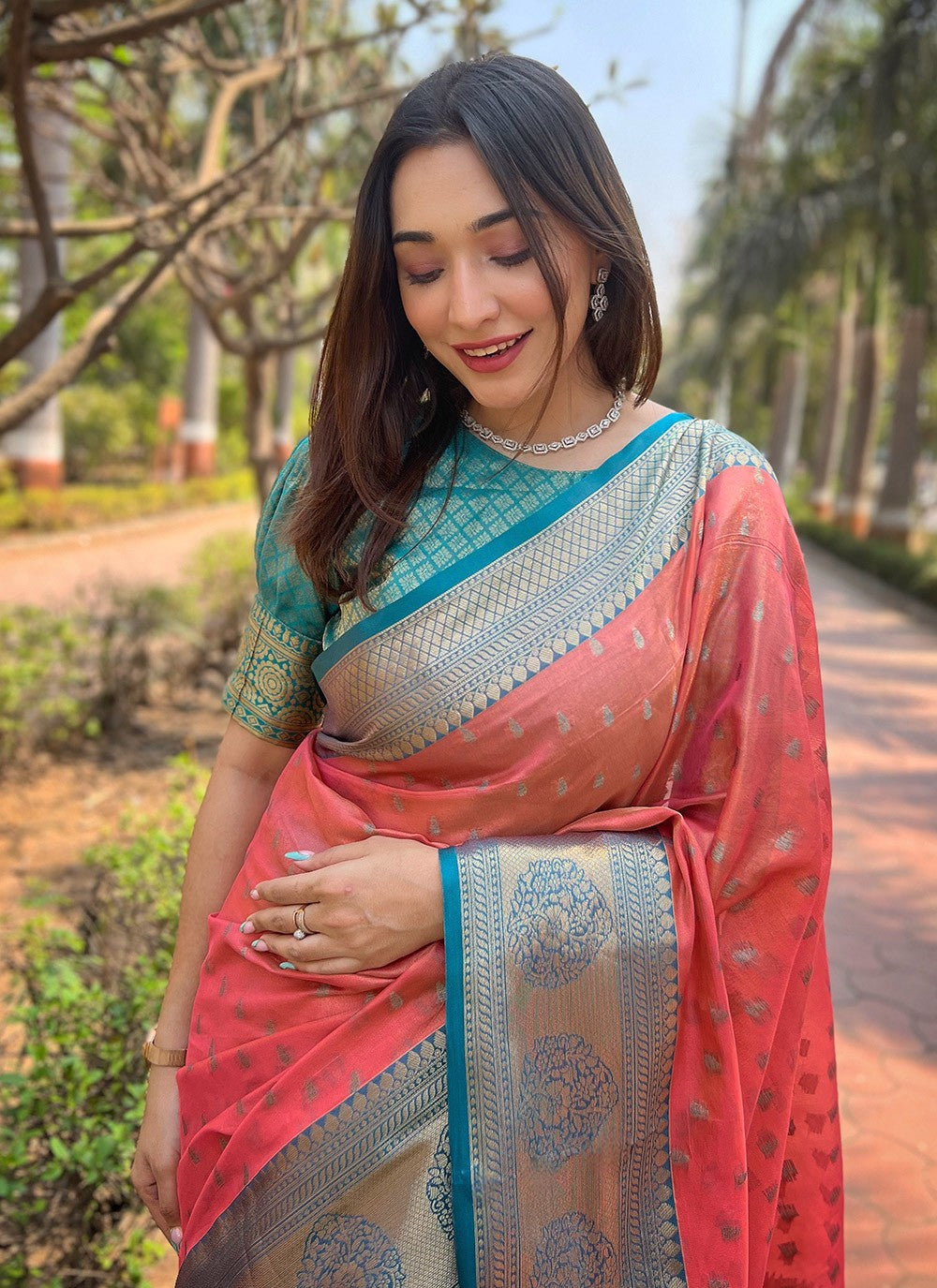 Classic Woven Silk, Tissue Saree - S7851