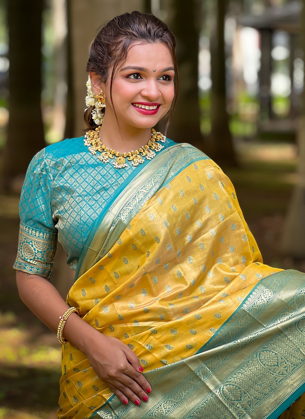 Classic Woven Silk, Tissue Saree - S8579