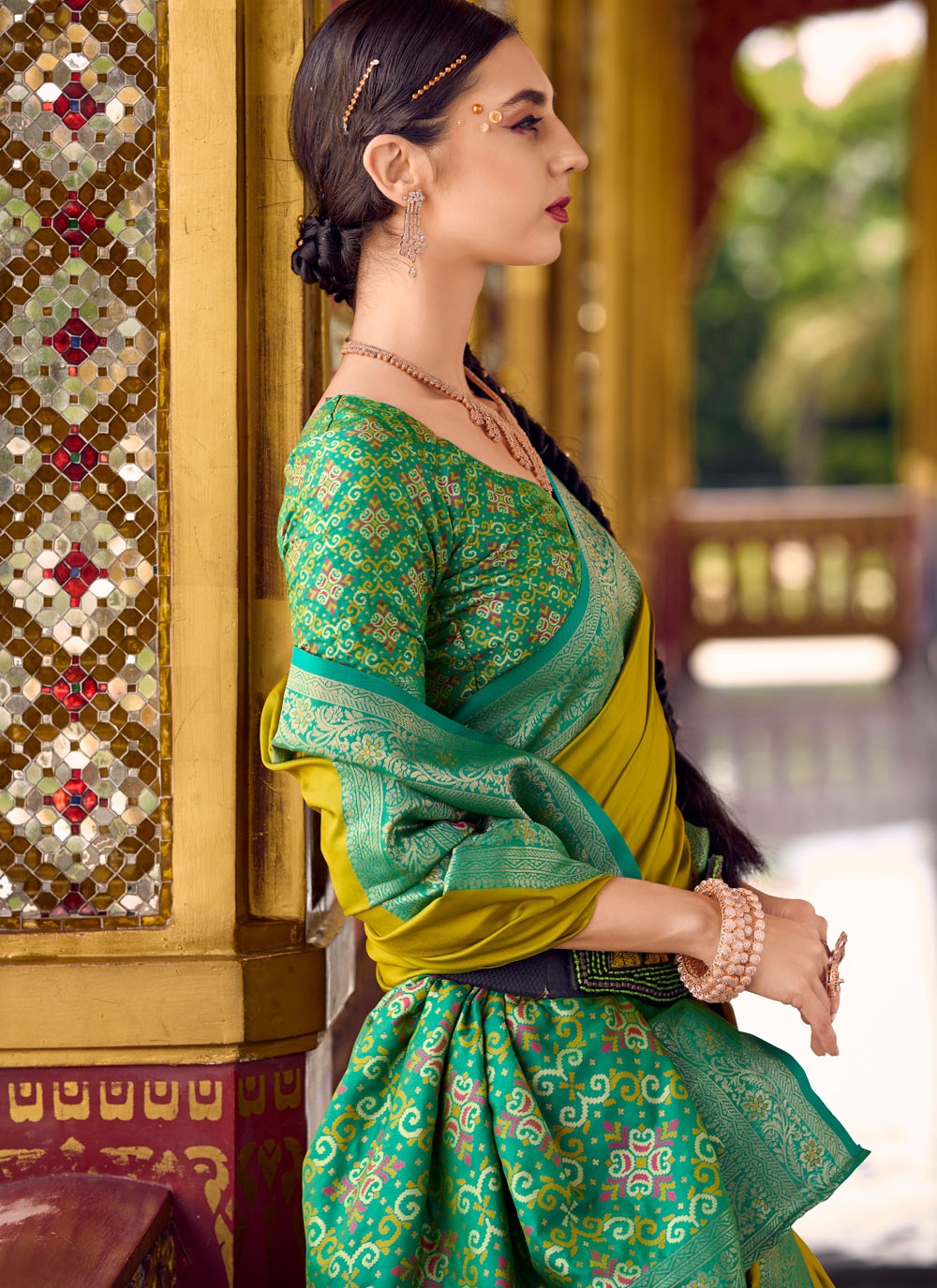 Green Silk Traditional Saree Weaving Zari, Zari S16162