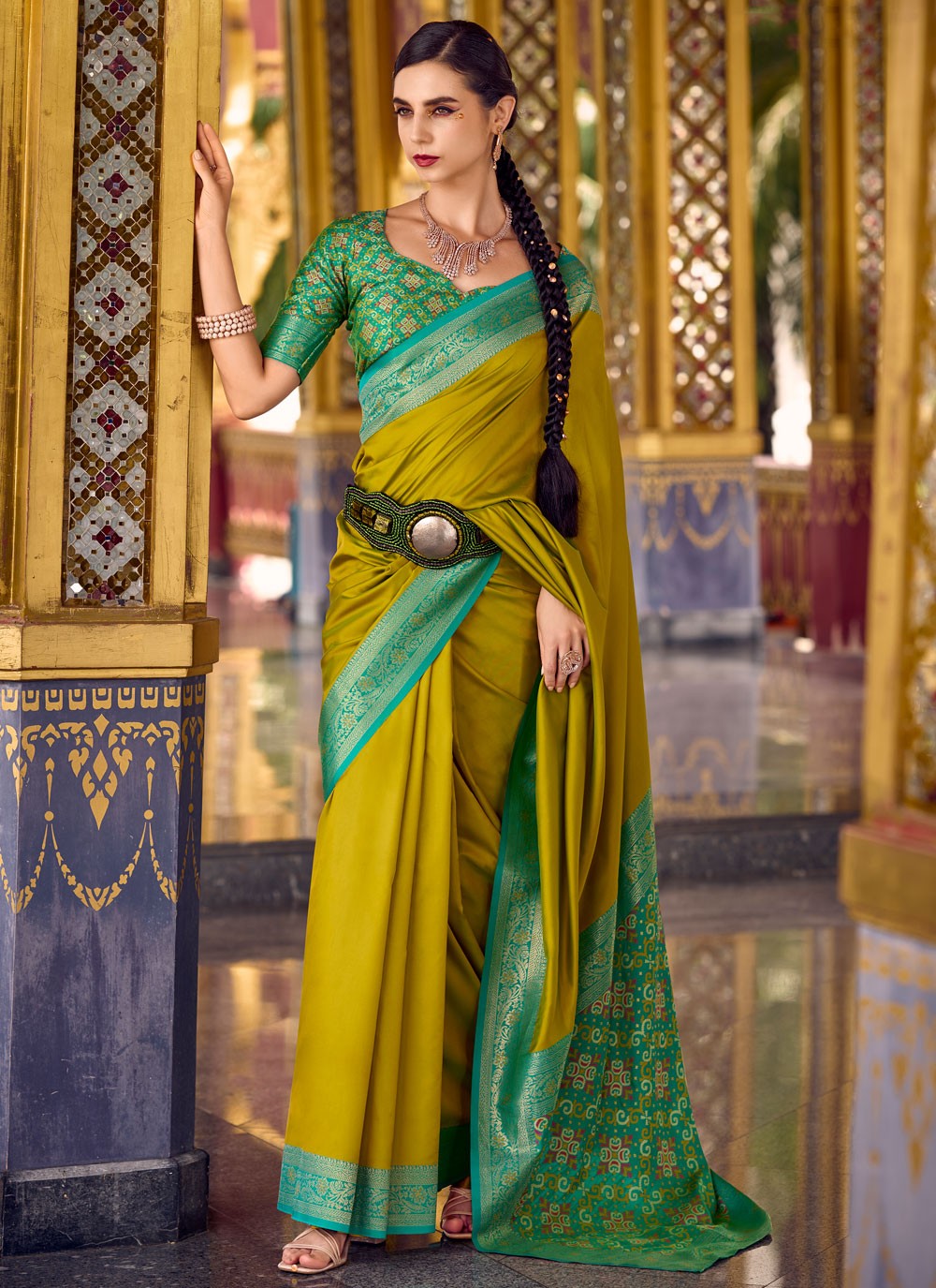 Green Silk Traditional Saree Weaving Zari, Zari S16162