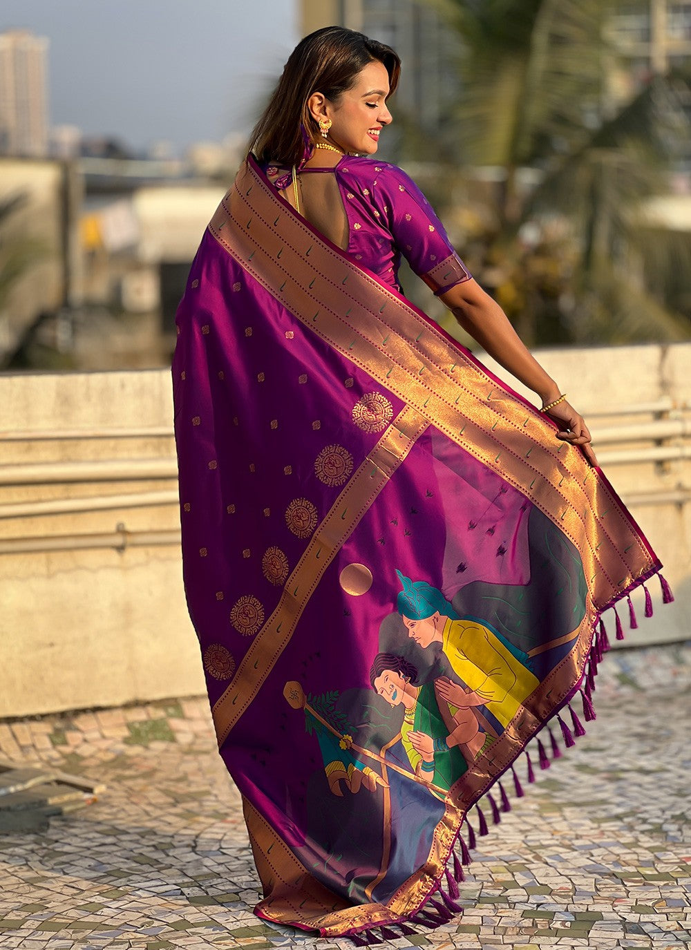 Trendy Saree Weaving Zari Purple Silk Saree S13564