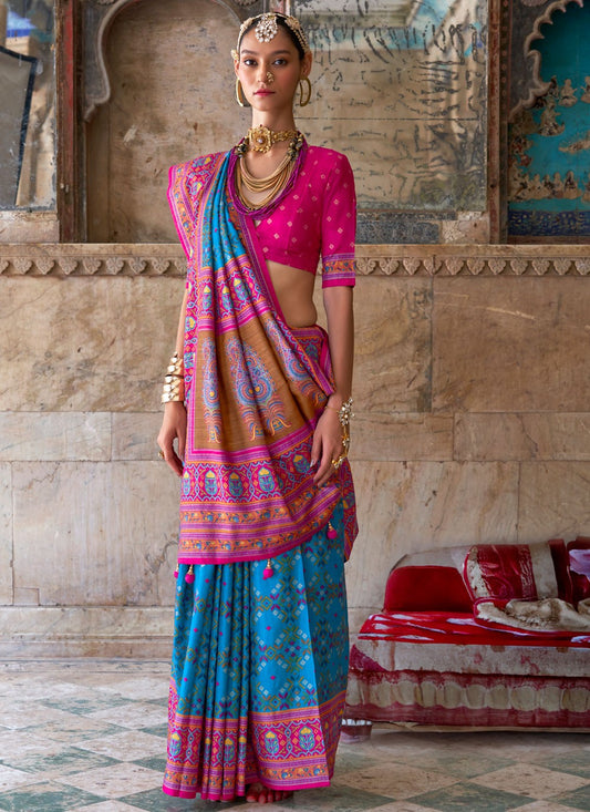 Turquoise Silk Trendy Saree Patola Print S20313