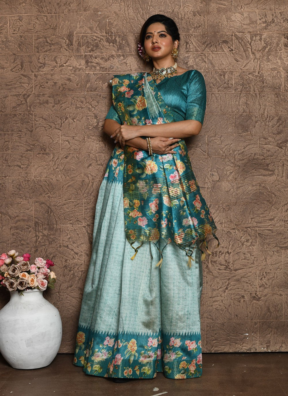 Trendy Floral Printed Silk Saree - S4299