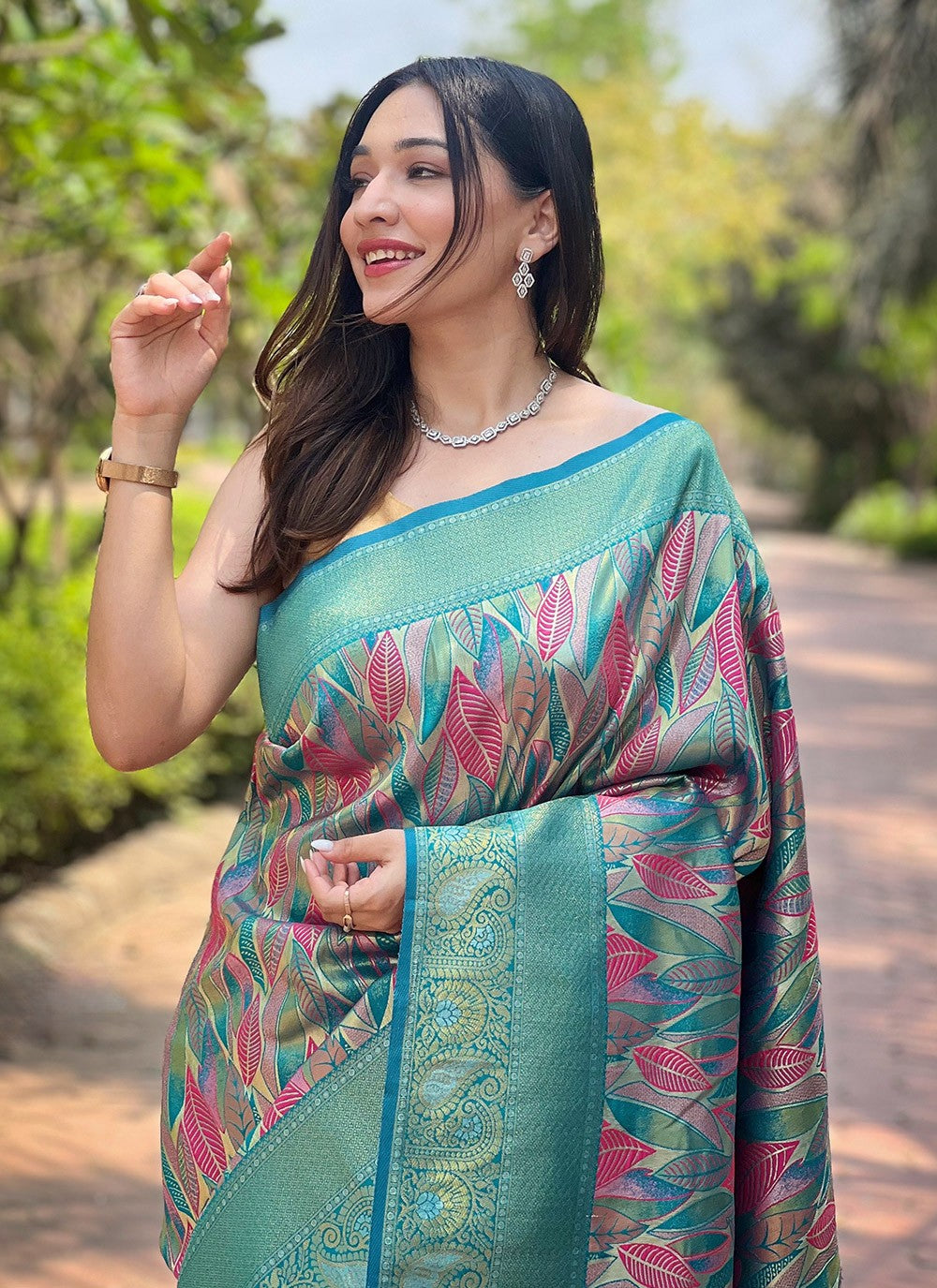 Traditional Weaving Zari Silk Saree - S6365