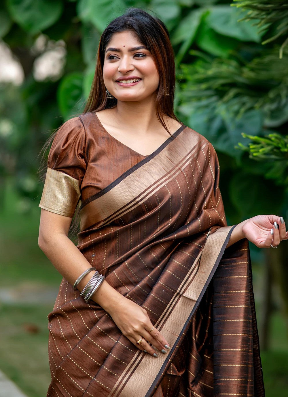 Trendy Woven Tussar Silk Saree - S5134