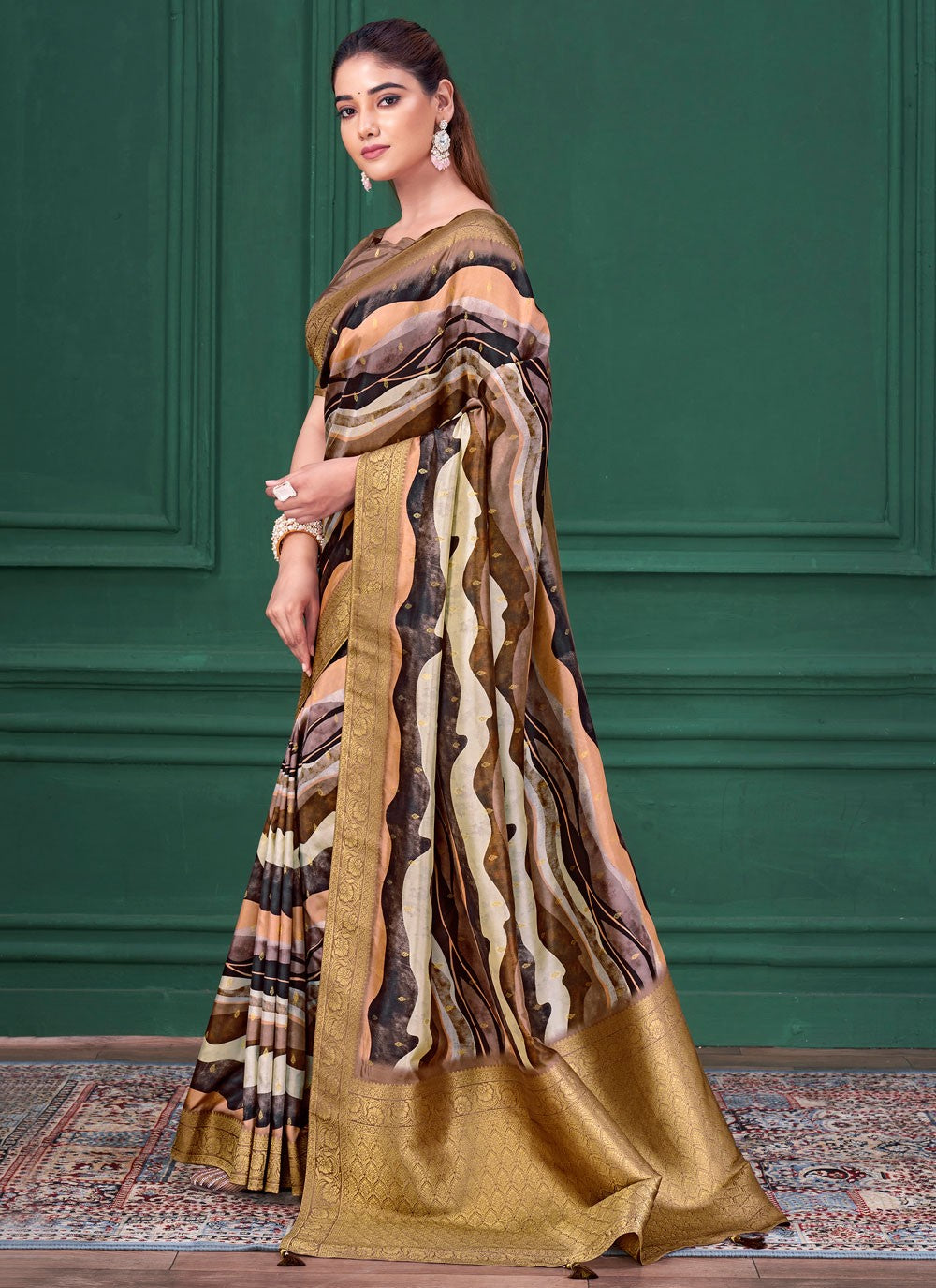 Multi Colour Tussar Silk Classic Saree Abstract Print, Border Work, Jacquard Work S17788