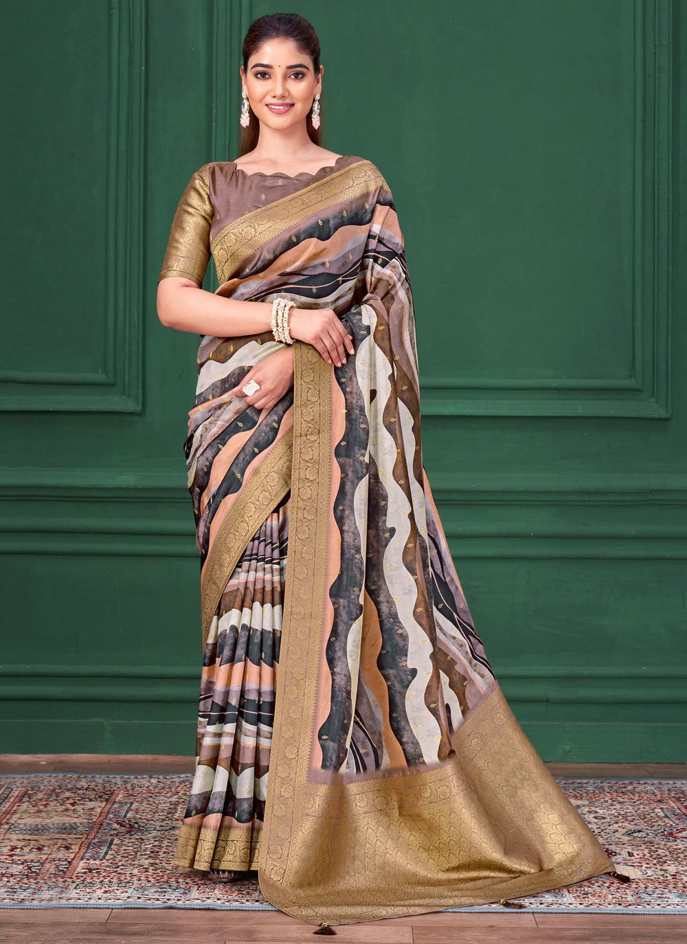 Multi Colour Tussar Silk Classic Saree Abstract Print, Border Work, Jacquard Work S17788