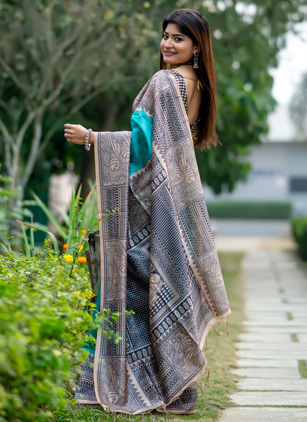 Contemporary Printed Tussar Silk Saree - S6692