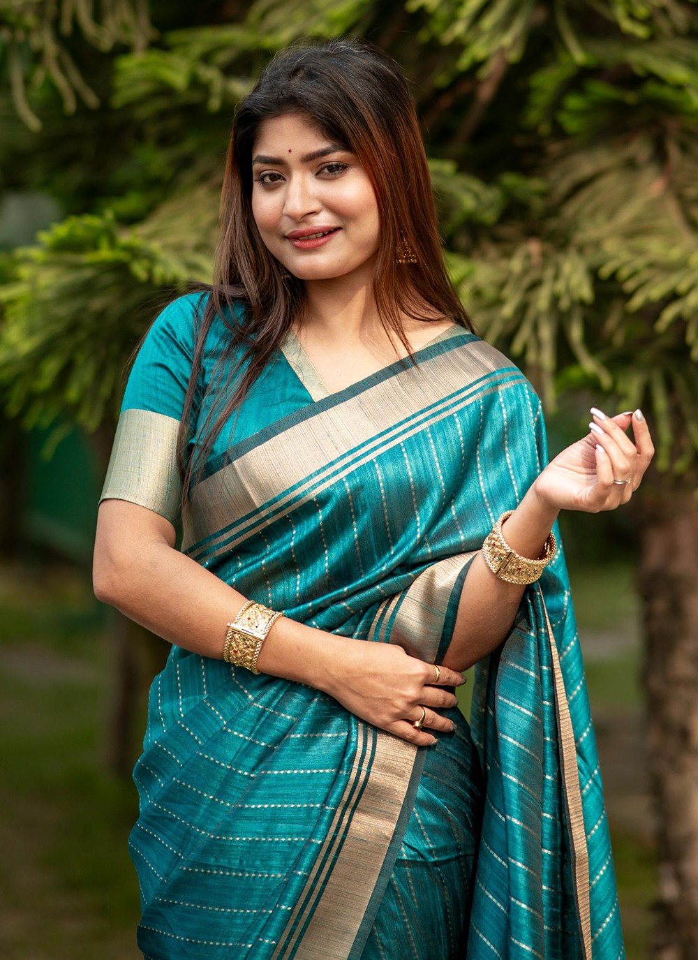 Trendy Woven Tussar Silk Saree - S5134