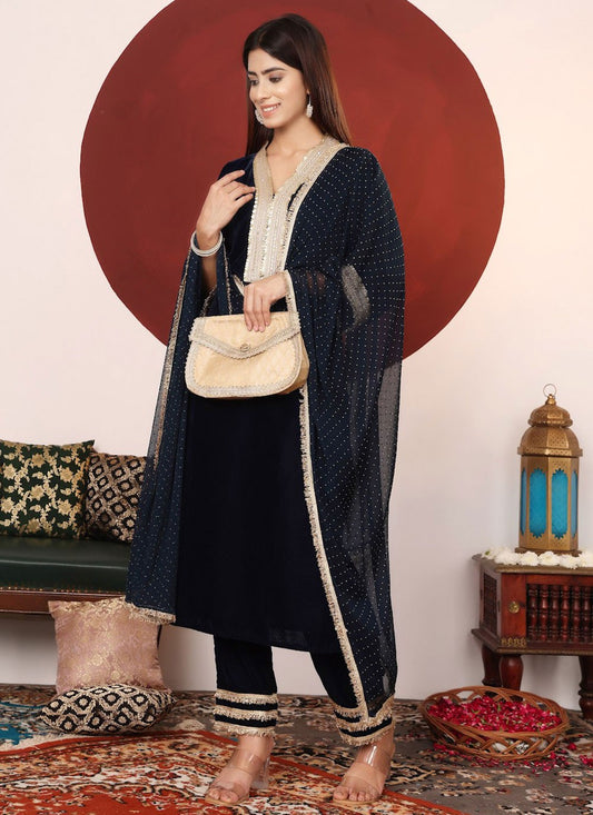 Salwar Suit Embroidered Black Velvet T5544