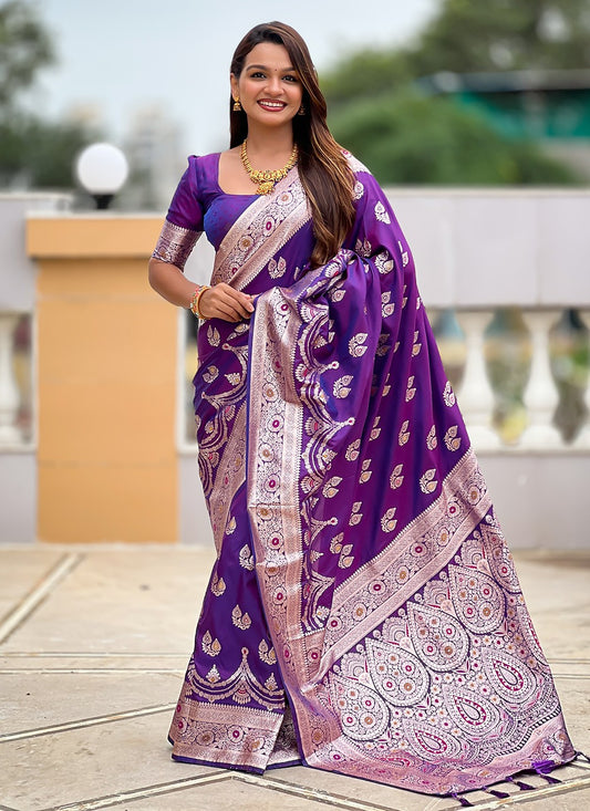 Violet Banarasi Silk Trendy Saree Jacquard Work, Woven S18536