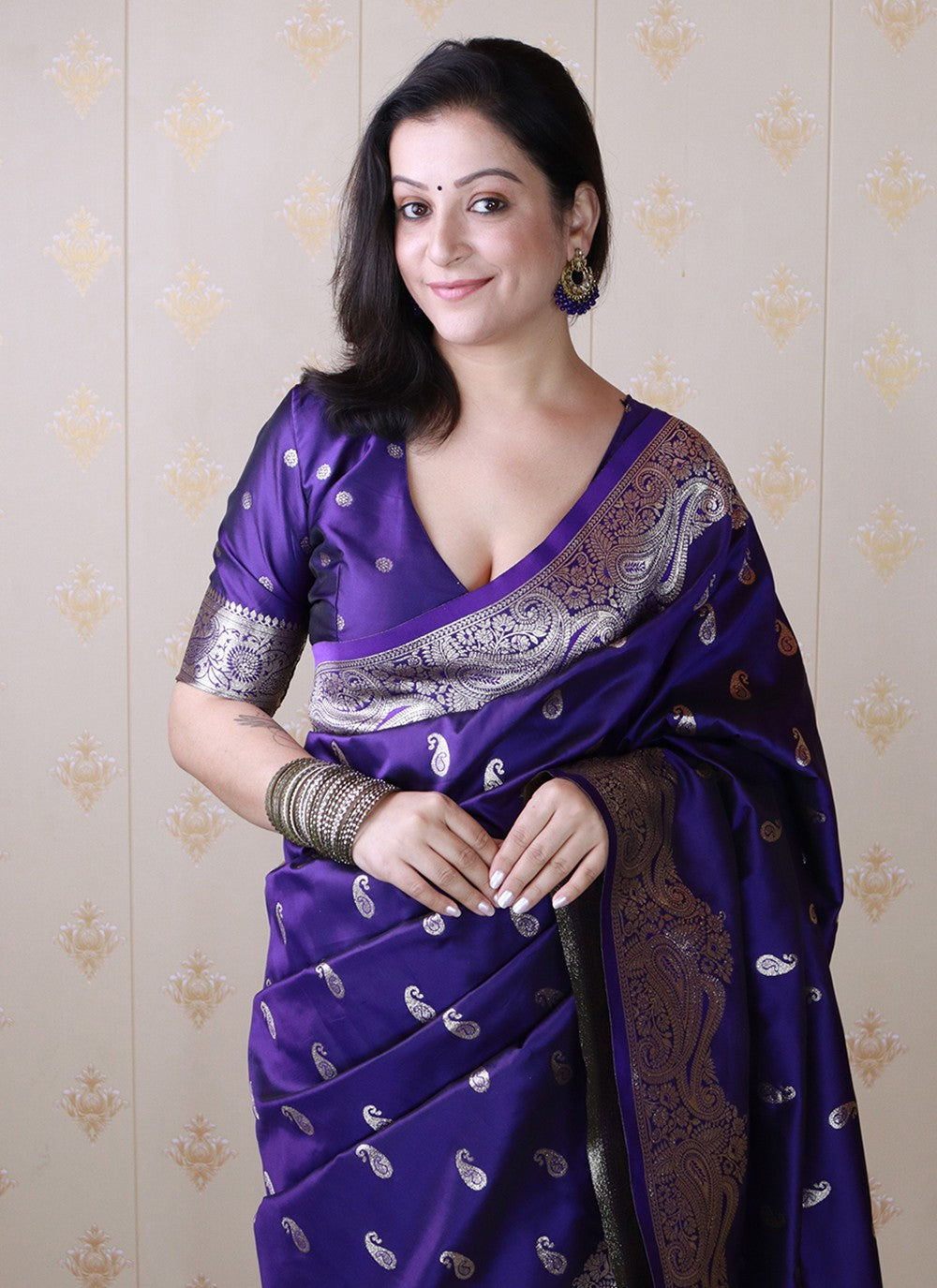 Violet Banarasi Silk Classic Saree Woven S19469
