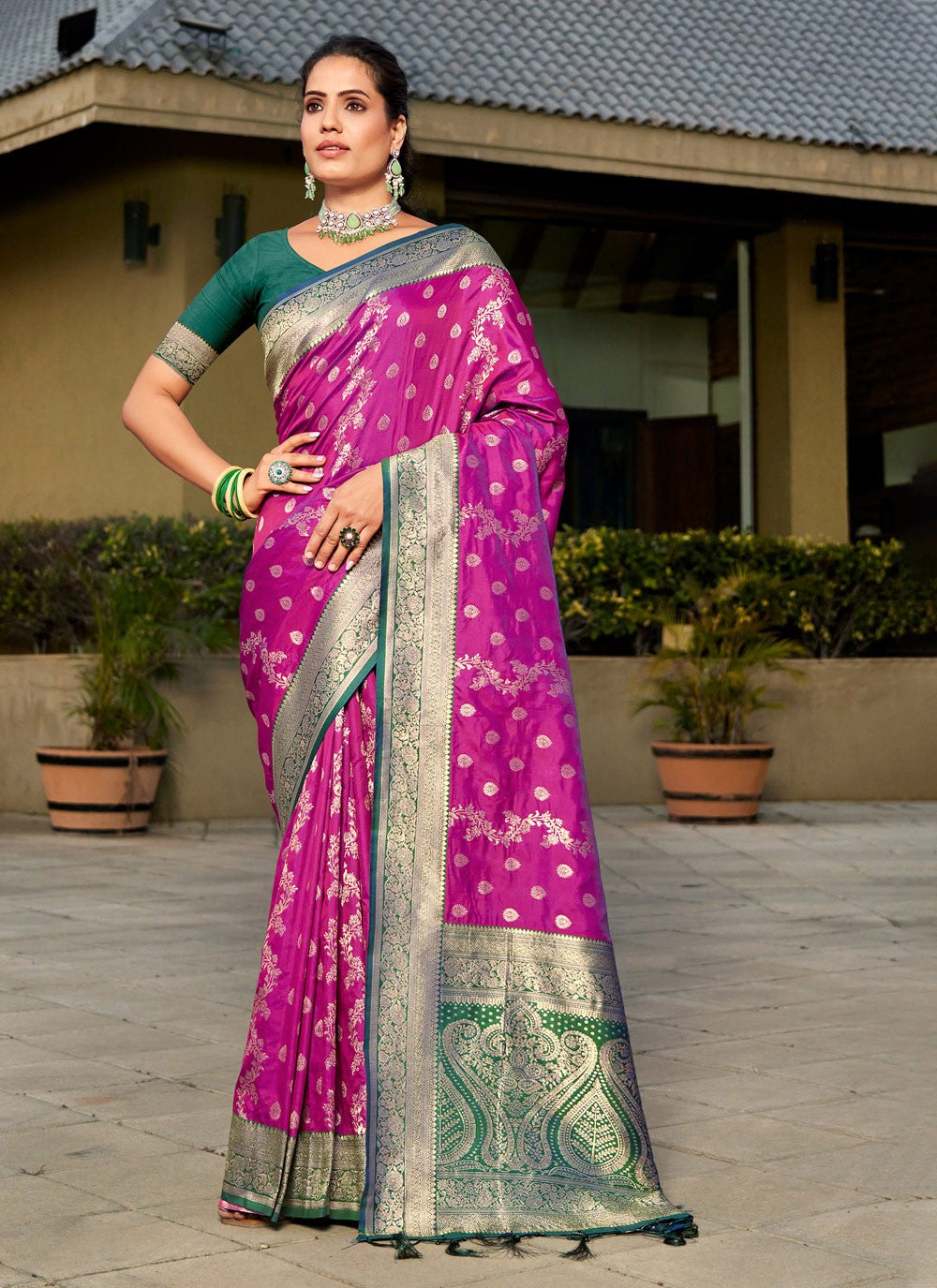 Traditional Thread Banarasi Silk Saree - S5441