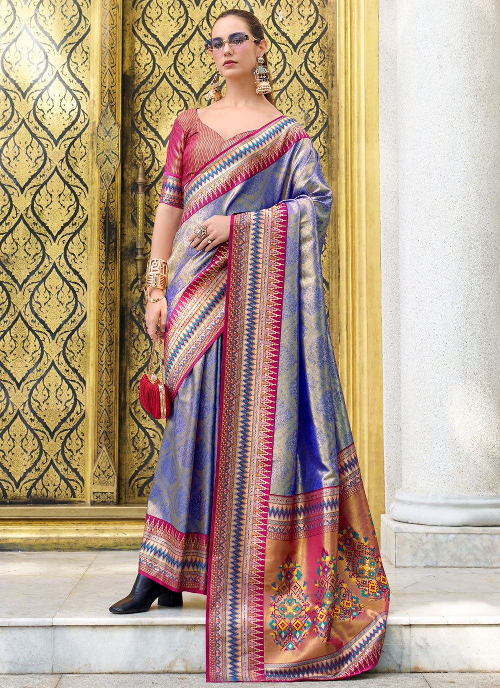 Classic Saree Weaving Zari Violet Silk Saree S13167