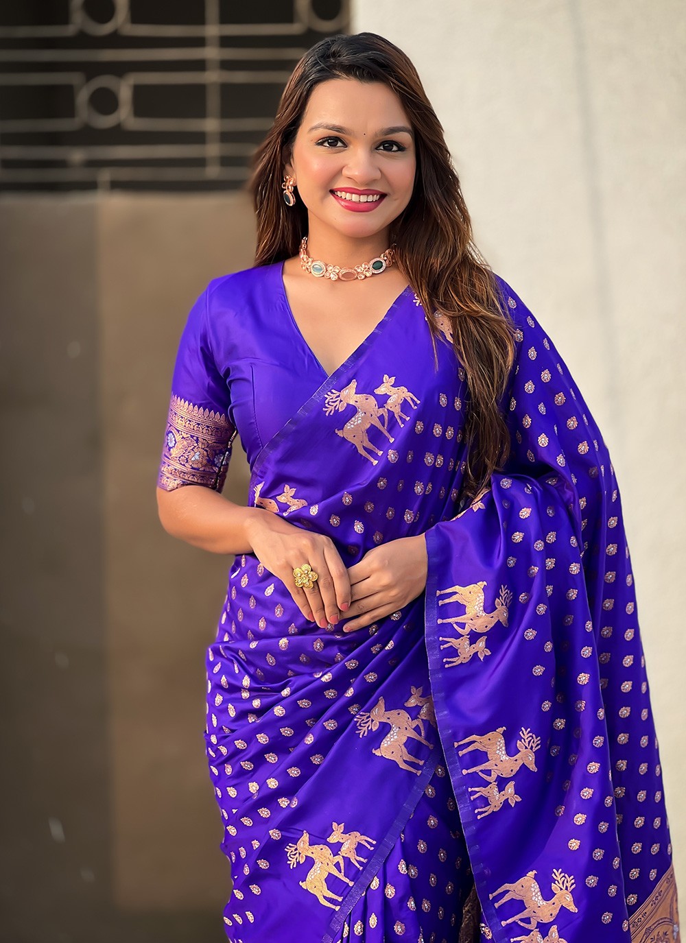 Trendy Saree Weaving Zari Violet Silk Saree S13154
