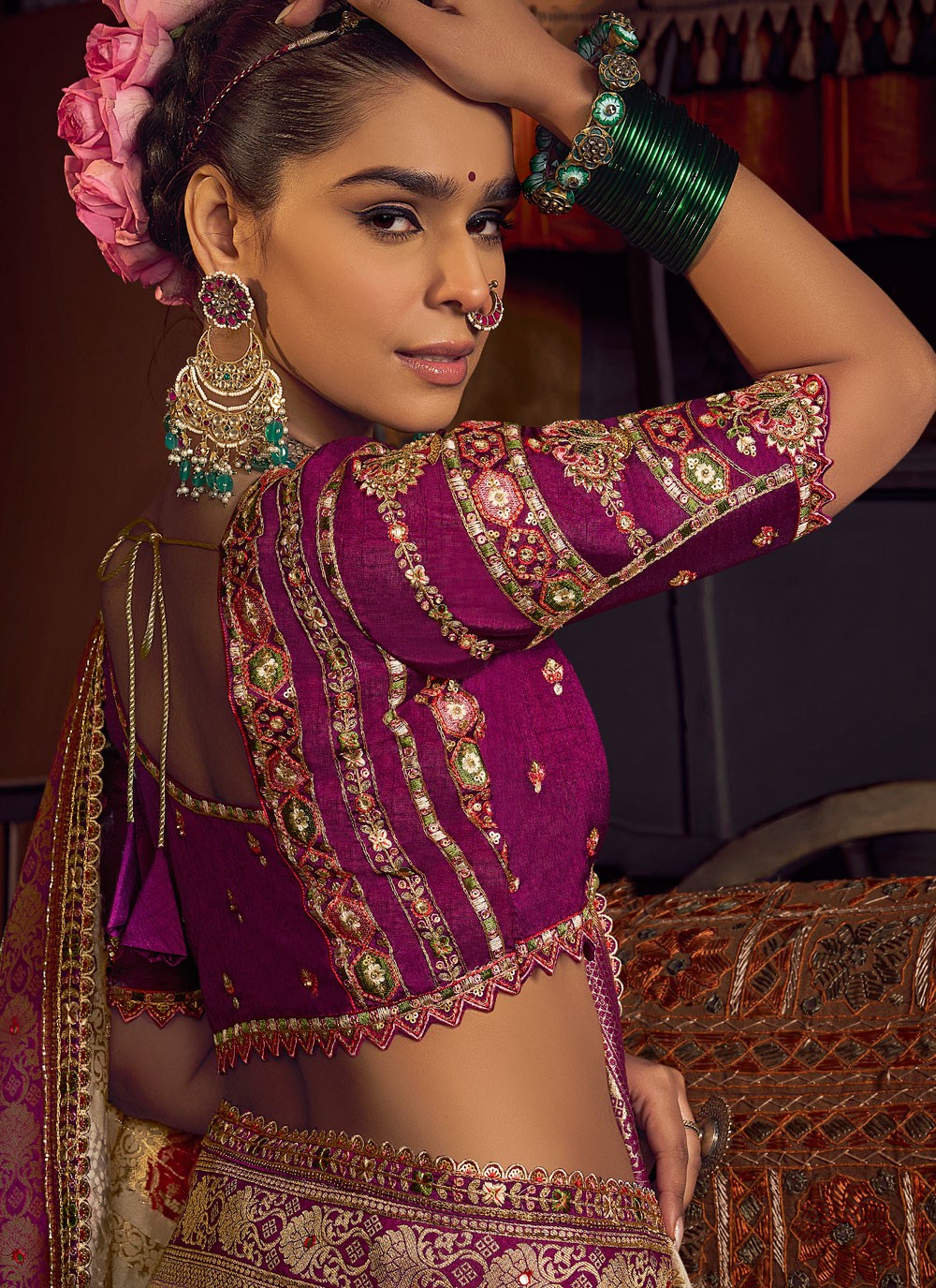 Off White Pure Dola Contemporary Saree Embroidered, Jacquard Work, Lace, Zari S17426