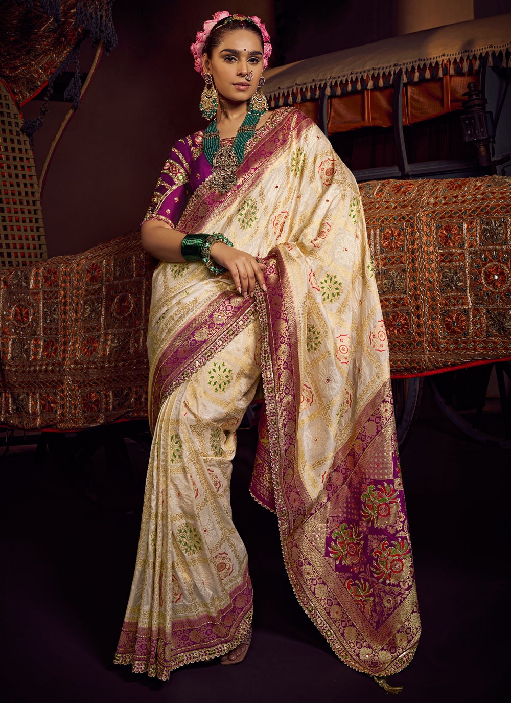 Off White Pure Dola Contemporary Saree Embroidered, Jacquard Work, Lace, Zari S17426